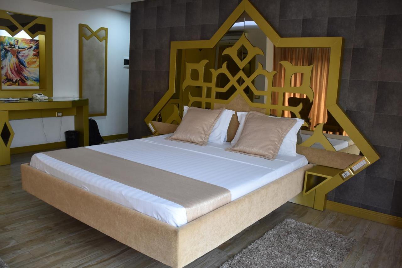 New W Hotel 티라나 외부 사진