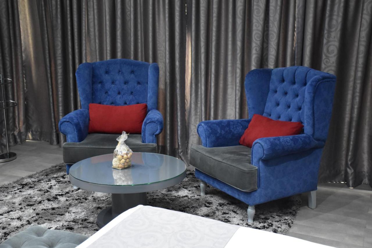 New W Hotel 티라나 외부 사진