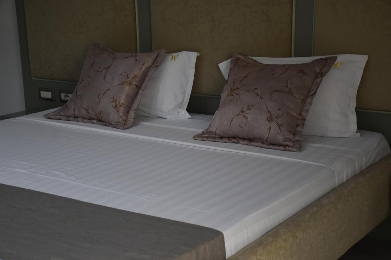 New W Hotel 티라나 외부 사진
